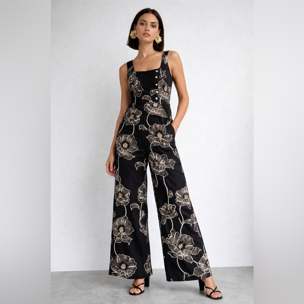 Zara Black Floral Embroidered Wide Leg Jumpsuit |‎ Button Front Tailored|